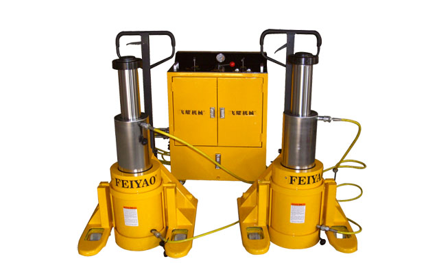 大吨位多级液压千斤顶