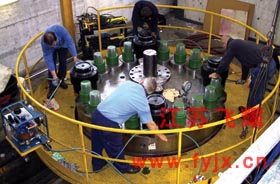 四同步液压螺栓拉伸器