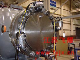 液压扭矩扳手同步螺栓紧固现场图